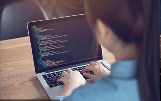 梁山 api php源码,下载的php源码怎么运行呢？